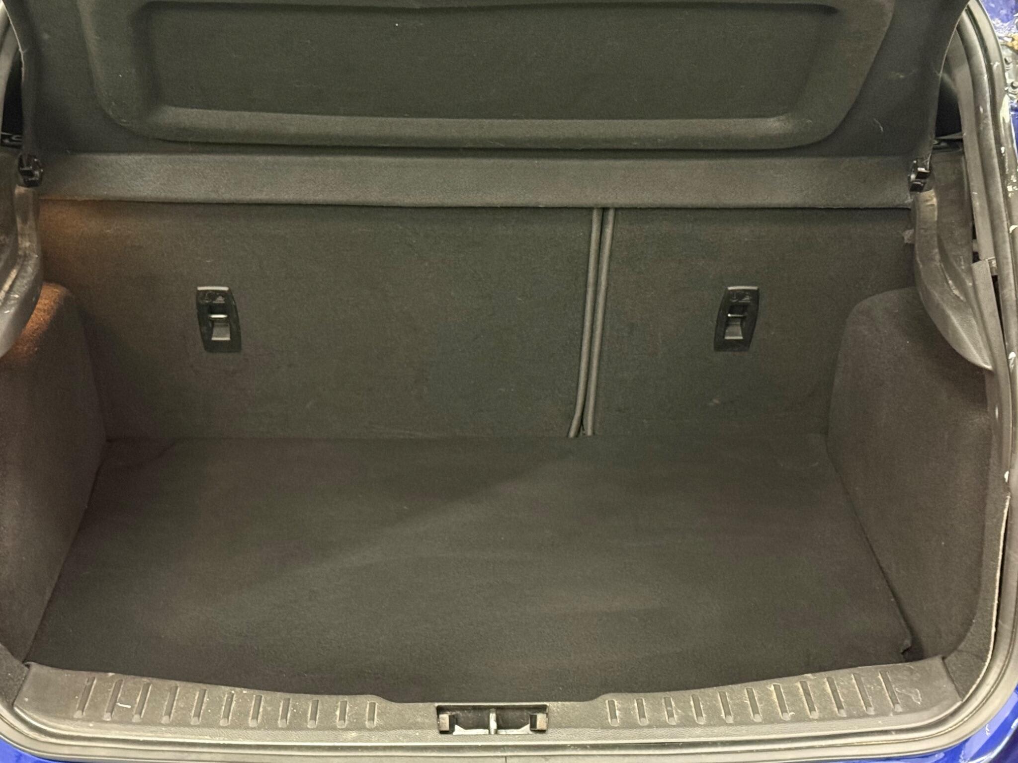 2017 Ford Focus - Image 49