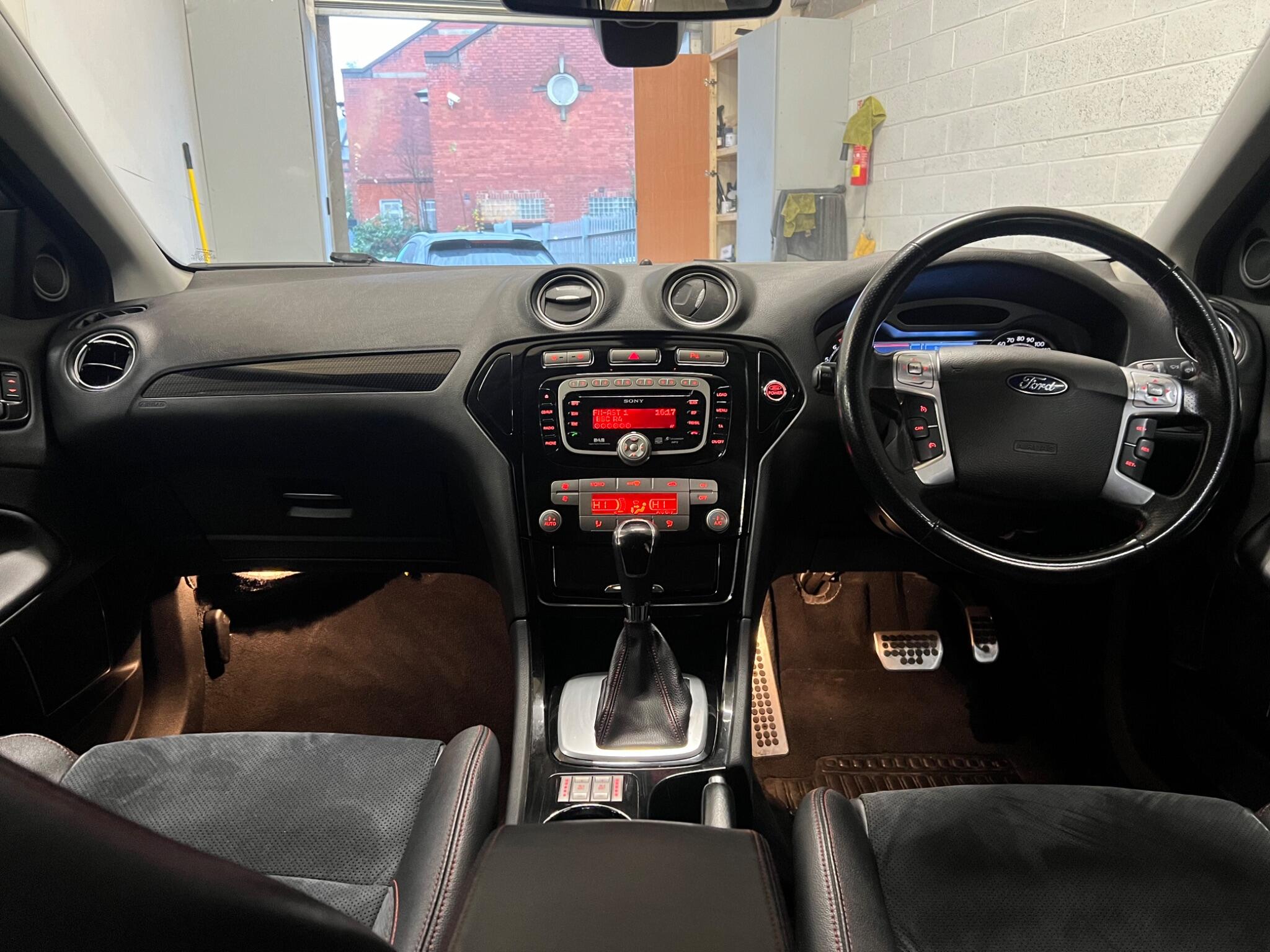 2010 Ford Mondeo - Image 32