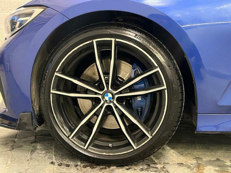 2019 BMW 3 Series - Image 17