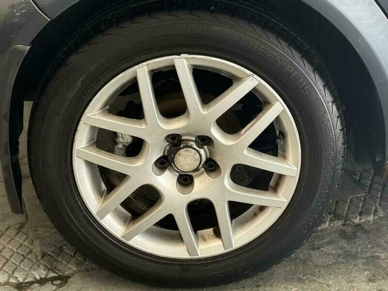 2001 Volkswagen Golf - Image 10