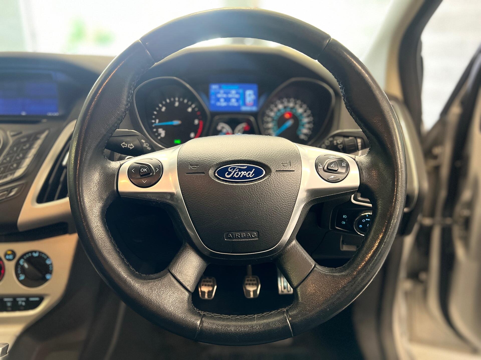2014 Ford Focus - Image 30