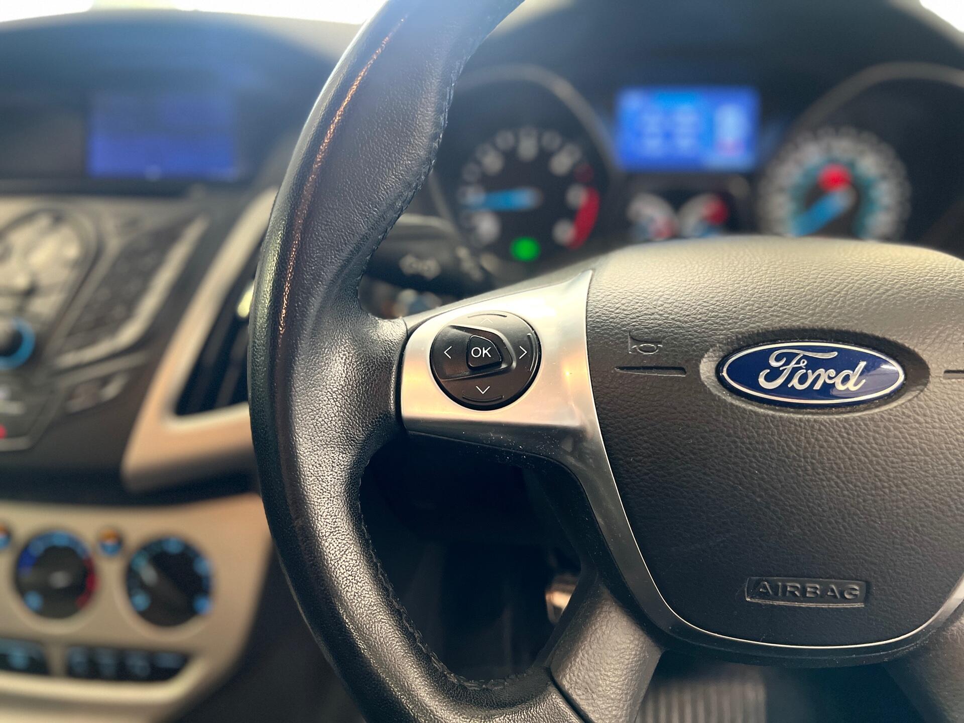 2014 Ford Focus - Image 32