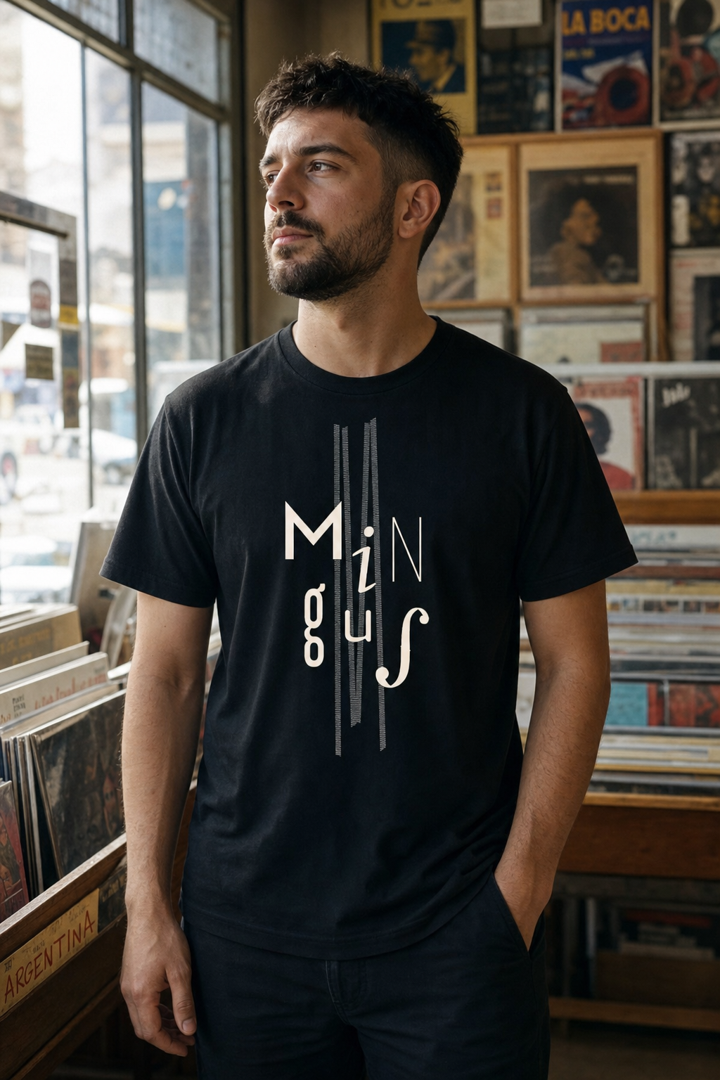 Remera Mingus modelo