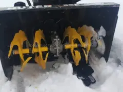 В Татарстане отец на снегоуборщике наехал на шестилетнего сына