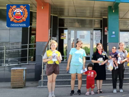 В Альметьевске сотрудники Госавтоинспекции провели акцию «Мы за безопасность!»