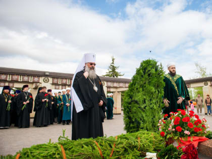 Митрополит Кирилл возглавит церемонию возложения венков духовенством Казанской епархии к мемориалу героям Великой Отечественной войны