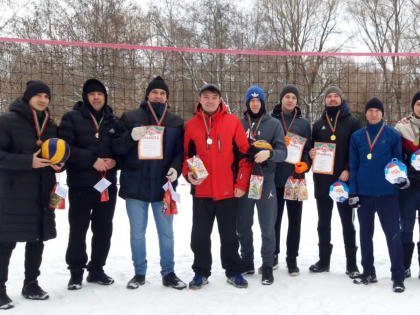 В парке имени Р.Ш. Фардиева прошел «Зимний волейбол»
