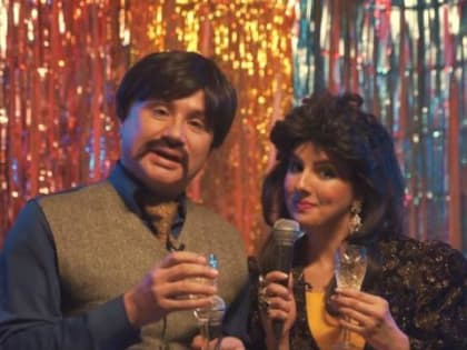 Новогодний сюрприз от артистов Камаловского театра (ВИДЕО)