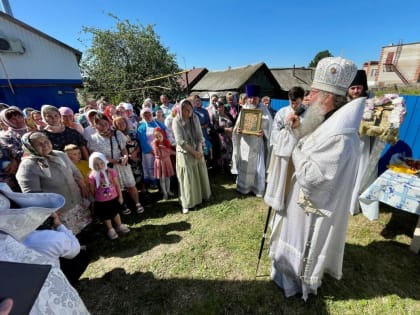 Митрополит Кирилл освятил храм Владимирской иконы Божией Матери в Менделеевском районе РТ