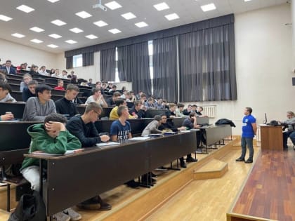 Молодогвардейцы Татарстана провели презентацию гуманитарного штаба «Мы Вместе» в Казанском государственном энергетическом университете