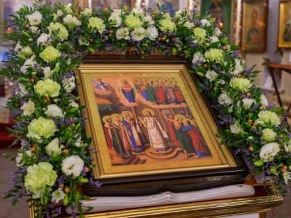 В день Покрова Пресвятой Богородицы в семинарском храме состоялись праздничные богослужения