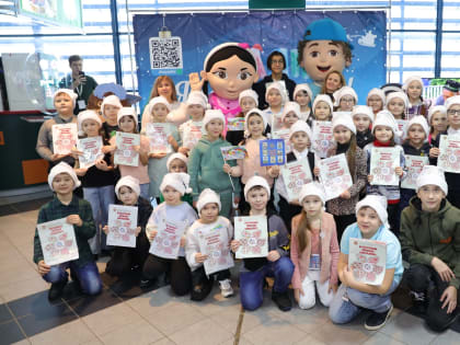 Победители проекта «Культурный дневник школьника» побывали на Республиканской новогодней ёлке