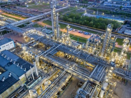 Производство синтетического масла для промоборудования запущено на «Нижнекамскнефтехиме»