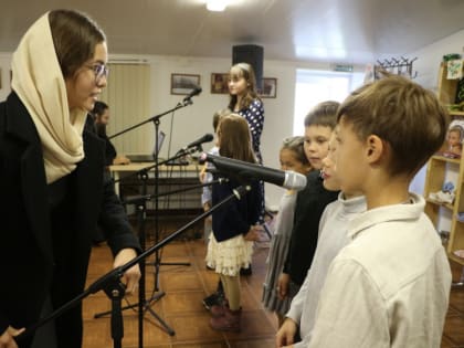 Приходской детский ансамбль выступил с концертной программой