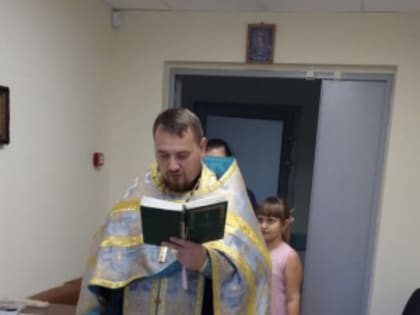 В праздник Покрова Пресвятой Богородицы в молитвенной комнате при стационаре Чистопольской ЦРБ состоялся молебен
