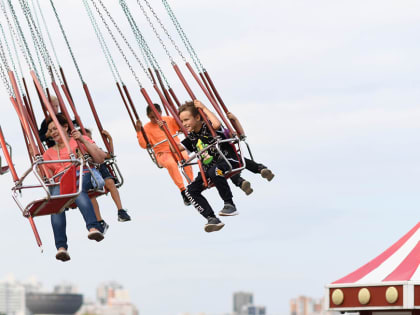 И.Метшин подтвердил, что детский парк аттракционов разместится у парка Победы