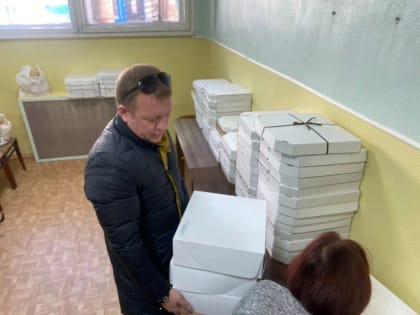 Приход храма присоединился к акции  "Материнский пирог солдату"