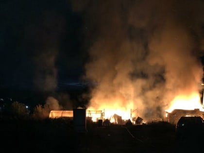 Пожарные обнаружили тело мужчины в сгоревшем частном доме в Татарстане