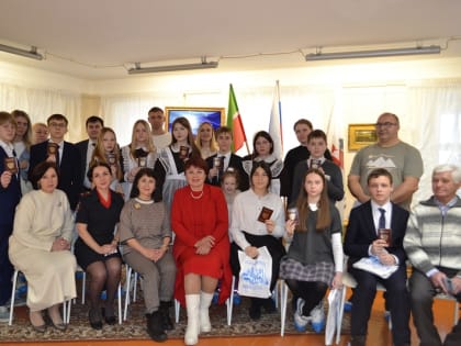 В Музее И.И. Шишкина состоялась торжественная церемония вручения паспортов юным елабужанам