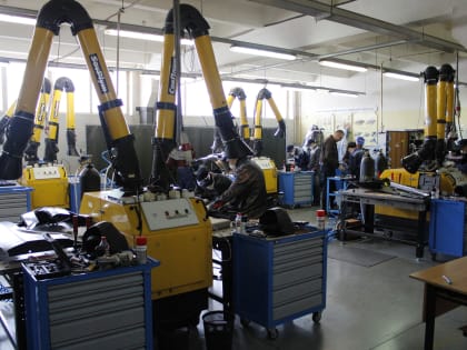 В Набережных Челнах продолжают соревноваться "Молодые профессионалы"