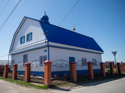 В Неделю жён-мироносиц митрополит Кирилл совершил Литургию в Казанской церкви села Шемордан