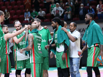 УНИКС проиграл французскому АСВЕЛу в матче Евролиги