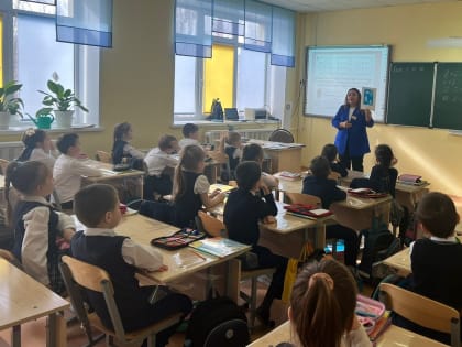 В школах города проходят беседы о важности соблюдения правил дорожного движения