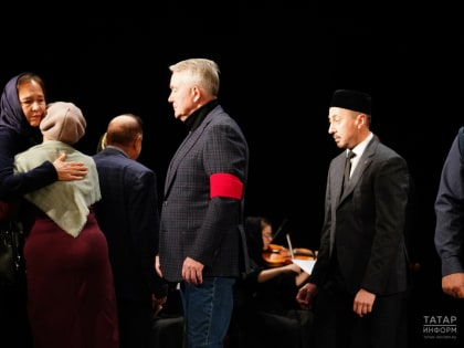 В Казани проходит церемония прощания с Разилем Валеевым