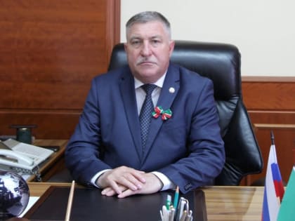 Поздравление Главы Лениногорского района Рягата Хусаинова с Днём Республики Татарстан и Днём работников нефтяной и газовой промышленности