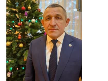 Ильдус Зарипов поздравил с Новым годом
