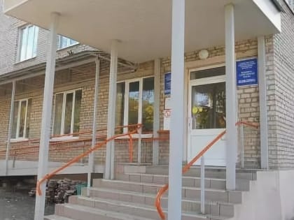 Работы по капремонту поликлиники медсанчасти Лениногорска проходят экватор