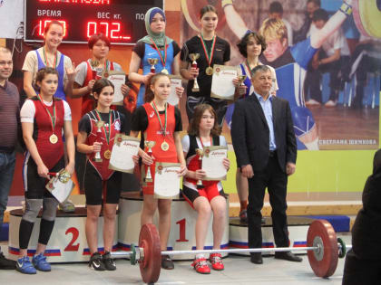 Юные бугульминские тяжелоатлеты заняли весь пьедестал почета на республиканских соревнованиях
