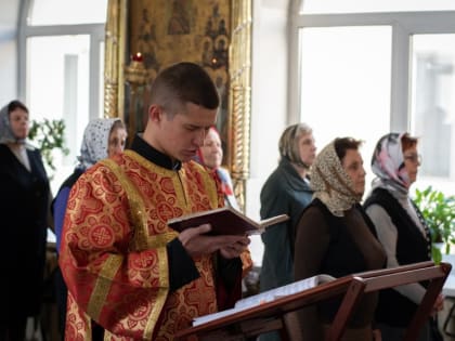 В день памяти святого апостола и евангелиста Иоанна Богослова в семинарском храме состоялись праздничные богослужения