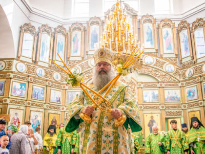 В дни пребывания ковчега с частицей мощей преподобного Сергия Радонежского митрополит Кирилл совершит богослужения в Серафимовском храме
