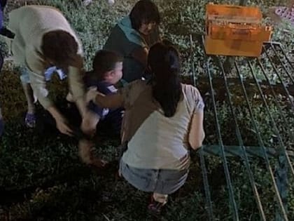 Спасатели соседней республики помогли мальчику, который застрял в заборе