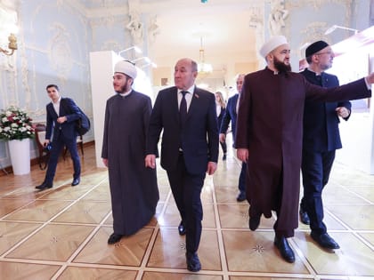 «Мусульмане в России коренные, у нас нет второй родины»: как умма в Колонном зале прощалась с юбилеем