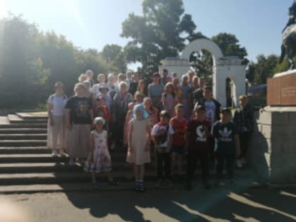 Воспитанники воскресной школы и прихожане храма свв.бесср. Космы и Дамиана пгт.Камские Поляны совершили поломническую поездку в г.Елабугу