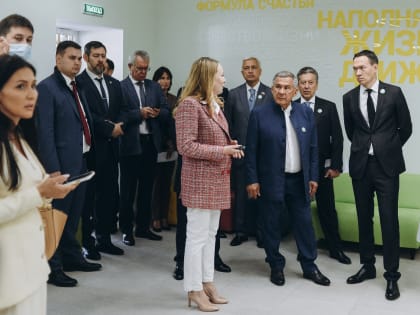 Рустам Минниханов осмотрел обновленный Центр психологической поддержки молодежи «Нур»