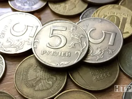 Эксперт предупредил о возможном ослаблении рубля после переговоров в Эр-Рияде