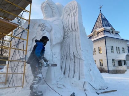 В Раифе возводится Ледяной городок