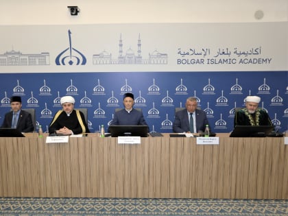 Академия выпустила очередных магистров исламских наук