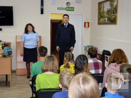 Полицейские подарили подарки малышам из подшефного детского дома в Чистополе
