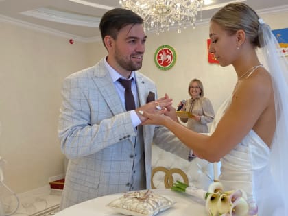 Новые семьи в Лаишево: пять бракосочетаний в один день