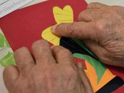 На занятии по трудотерапии