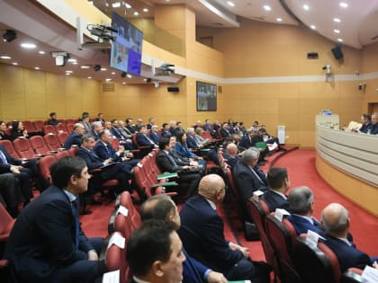 Талия Минуллина приняла участие в заседании Совета директоров АО «Татнефтехиминвест-холдинг»