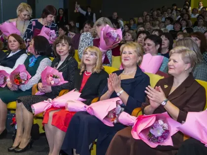 В Нижнекамске наградили лучших учителей