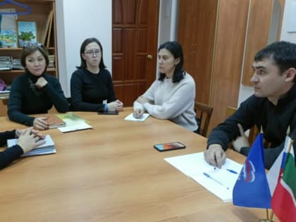 В Рыбной Слободе на базе местной общественной приемной «Единой России» состоялось заседание партийной комиссии по вопросам содействия в информировании и реализации национальных про