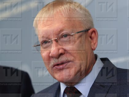 Депутат Госдумы Олег Морозов провел для школьников урок парламентаризма