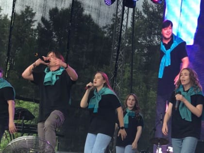 В Лениногорске на Дне молодежи выступает Мари Краймбрери и другие звезды