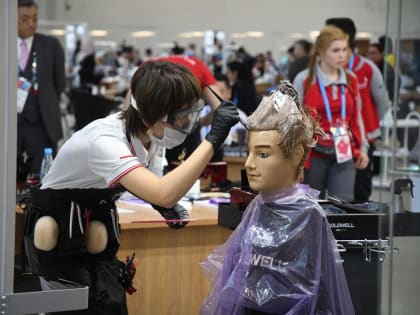 Казанским самозанятым расскажут о секретах креативного макияжа